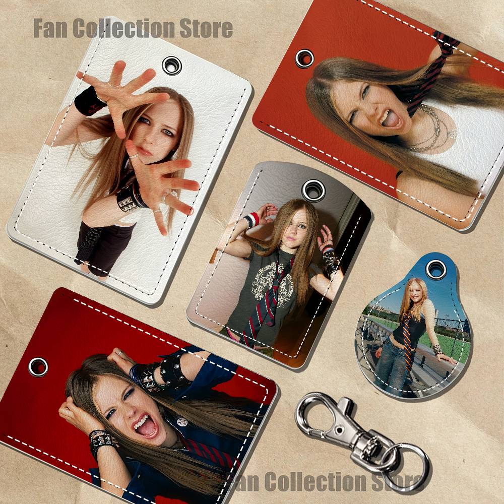 Leatherwork Keychain - พวงกุญแจรูปนักร้องเอ-เอ-แวร์ล โฮลเดอร์ สำหรับใส่ AirTag บัตรธนาคาร บัตรทำงาน