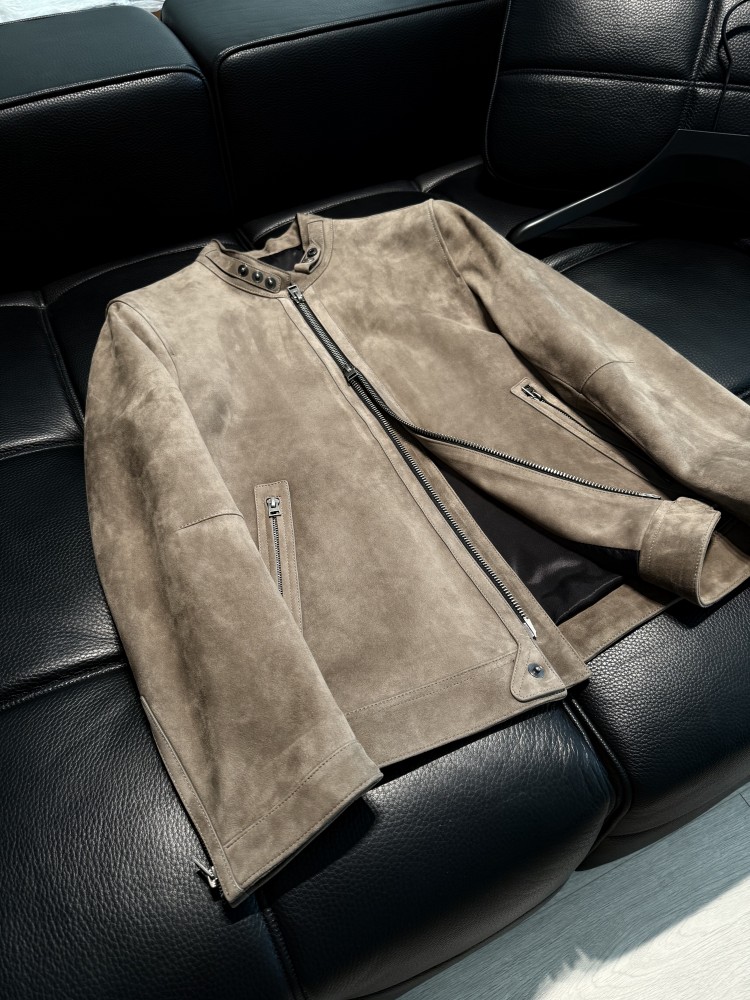เสื้อแจ็คเก็ตหนังกลับทรงสลิมฟิ - Leather Work For Kids บทวิจารณ์และราคา