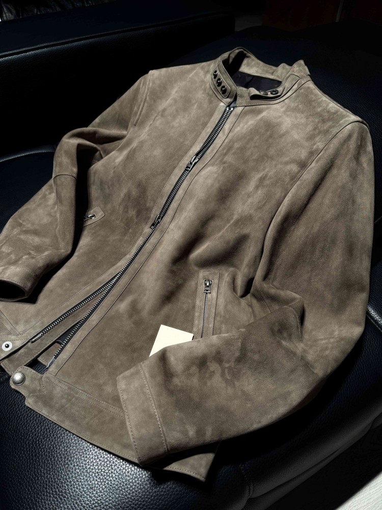 เสื้อแจ็คเก็ตหนังกลับทรงสลิมฟิ - Leather Work For Kids บทวิจารณ์และราคา