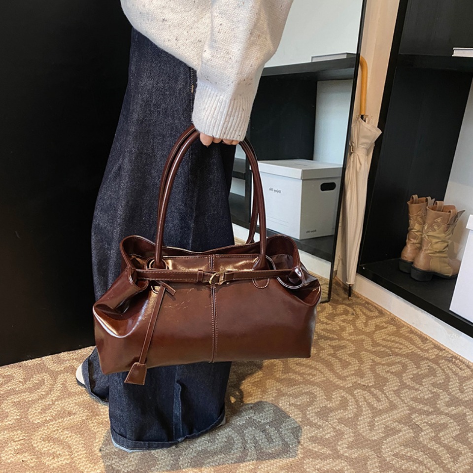 กระเป๋าถือหนัง PU แบบโฮโบสำหรั - Leather Workshop บทวิจารณ์และราคา
