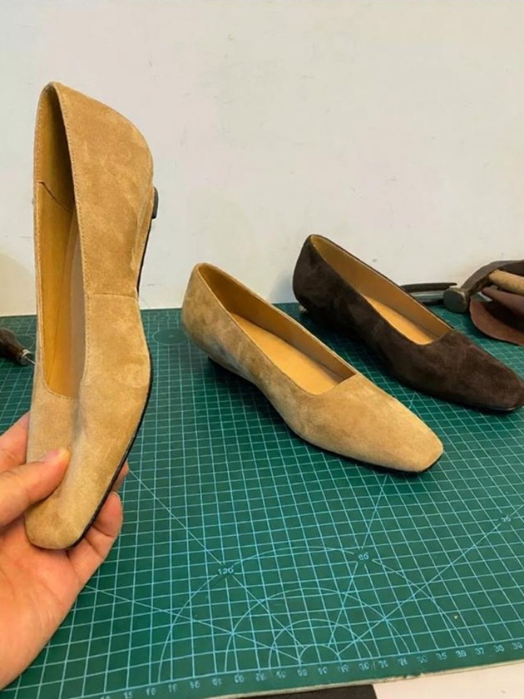 รองเท้าส้นเตารีดหัวเหลี่ยมหนัง - Leather Work For Kids บทวิจารณ์และราคา